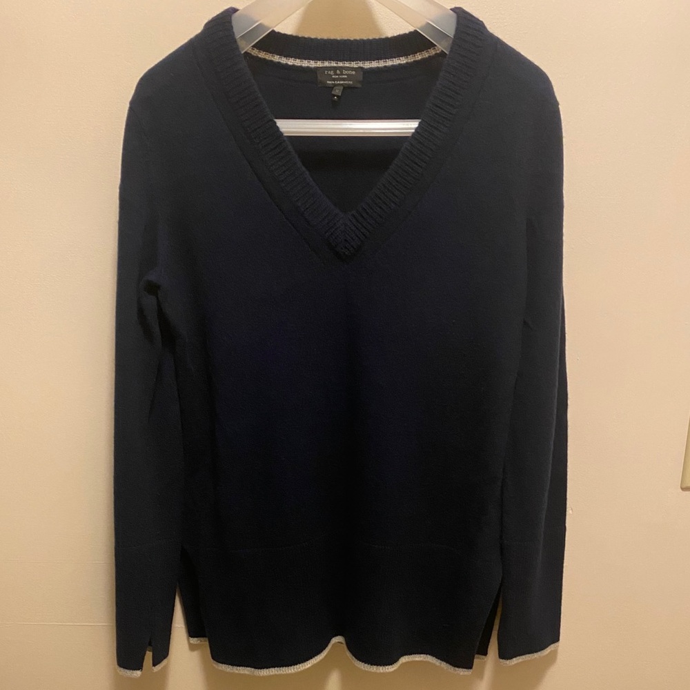 Rag & Bone V neck cashmere sweater Navy M